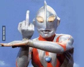 奥特曼吃茄瓜,守护地球的甜蜜挑战